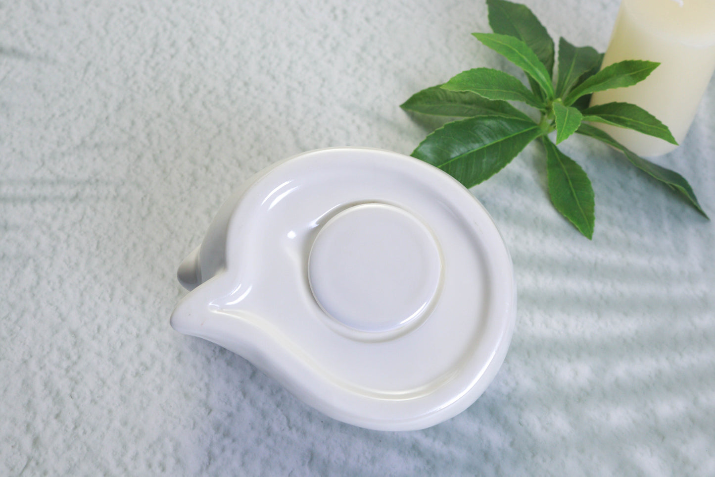 Personalized Dog-Shaped Cremation Urn with Paw Print