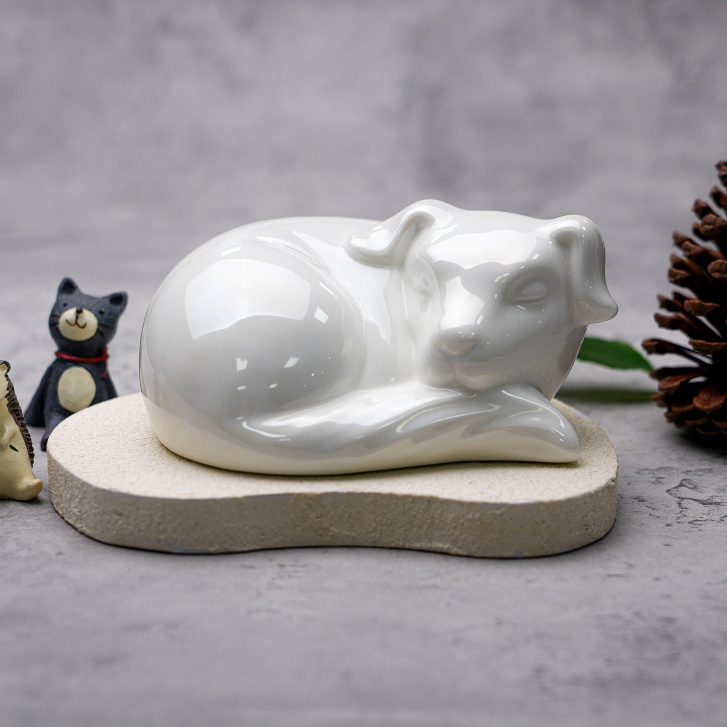 Personalized Dog-Shaped Cremation Urn with Paw Print